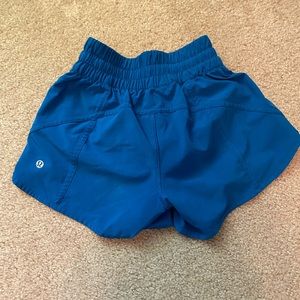 lululemon 2.5 inch athletic shorts